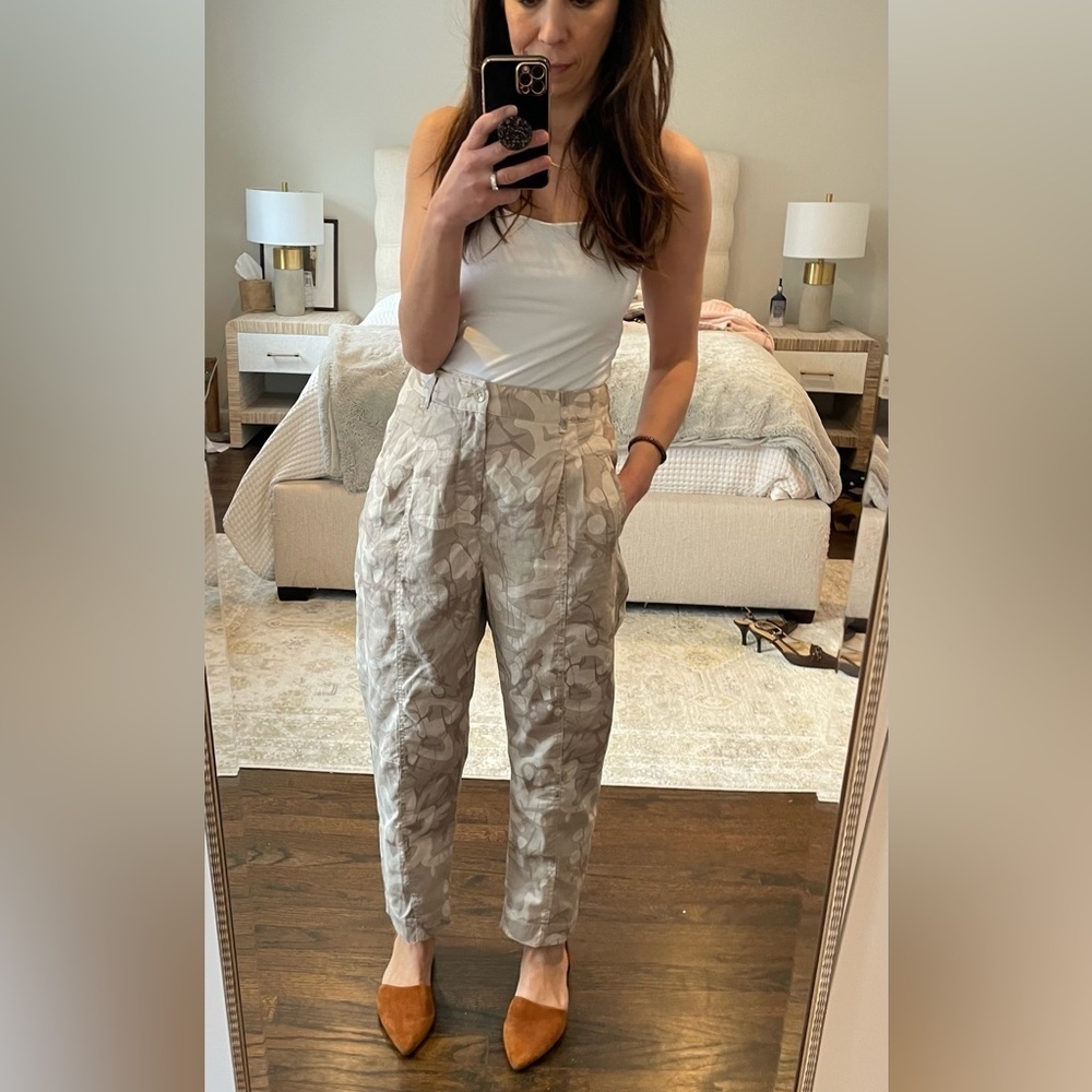 Anthropologie Floral Print Charlie Trousers. Size 30